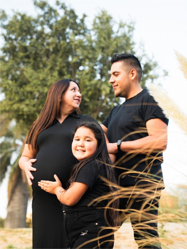 sesion de fotos embarazada con hijos